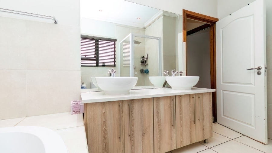 4 Bedroom Property for Sale in Boschdal North West